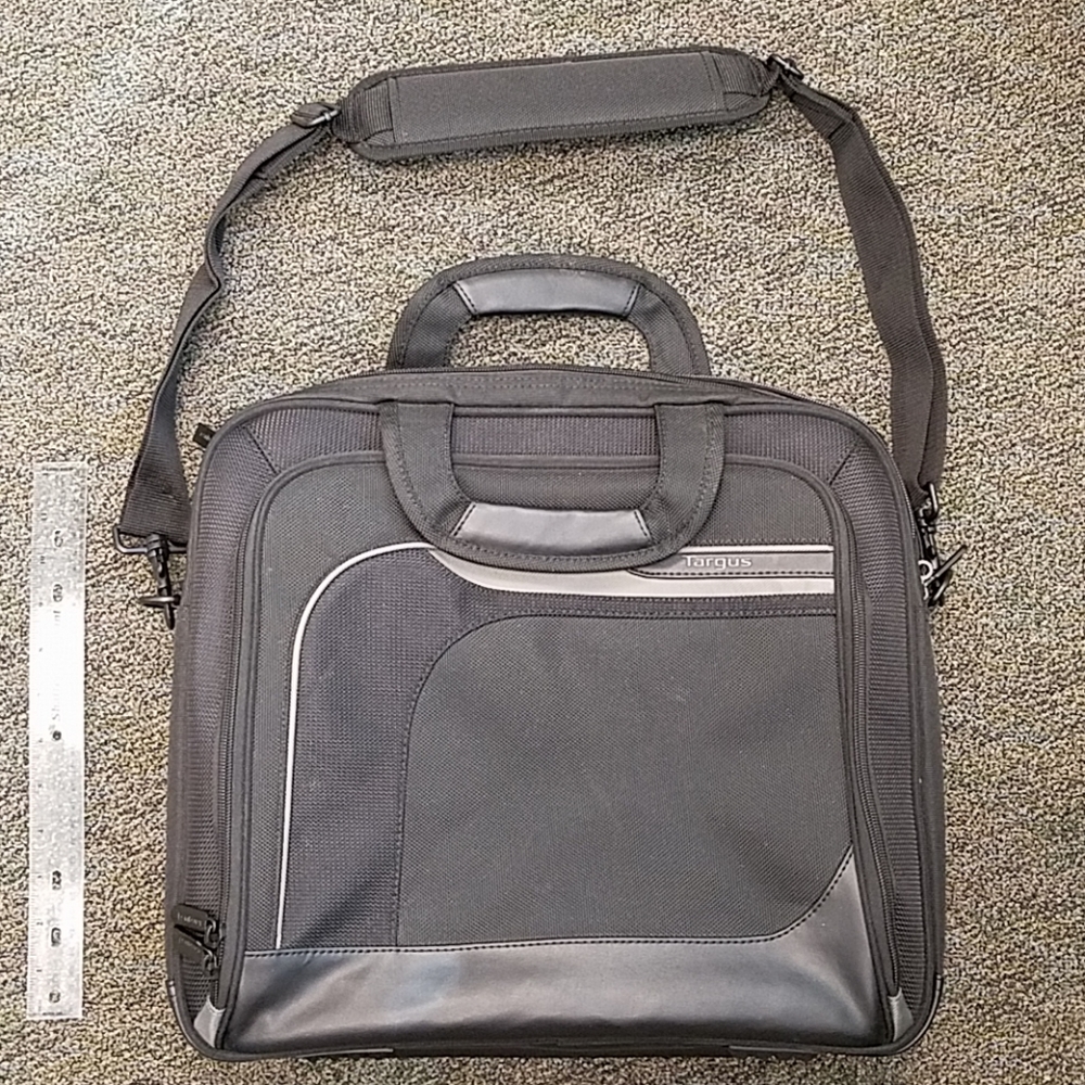 Black Targus laptop work bag